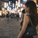 借りたお金を返さない風俗嬢を探す